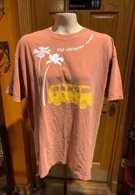 tee shirt